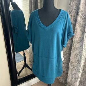NWT Jones New York Sport Athletic top 2x